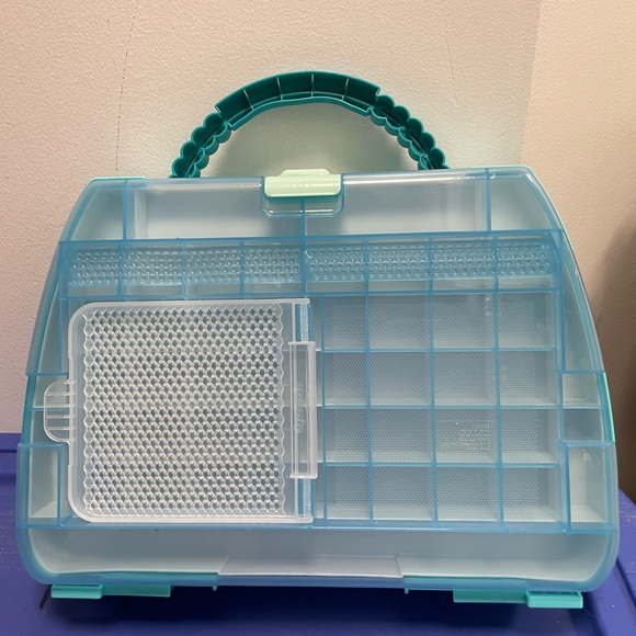 Aquabeads Deluxe Carry Case Arts & Crafts Bead Kit for Kids - Picture 4 of 11